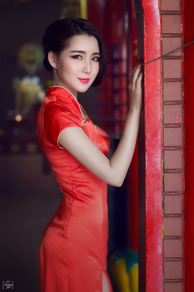 美女警花被脫精光
