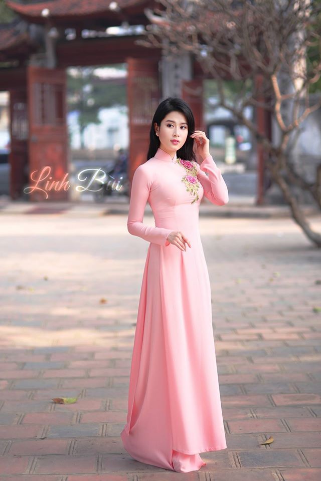 互換嬌妻呻吟hd中文字幕