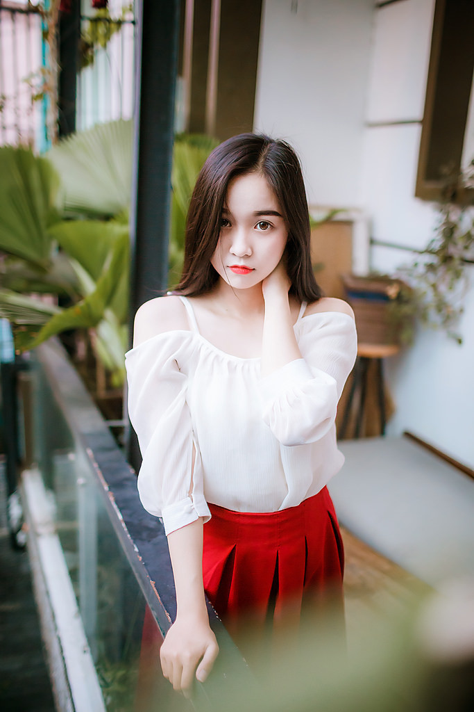 跨越八年的新娘