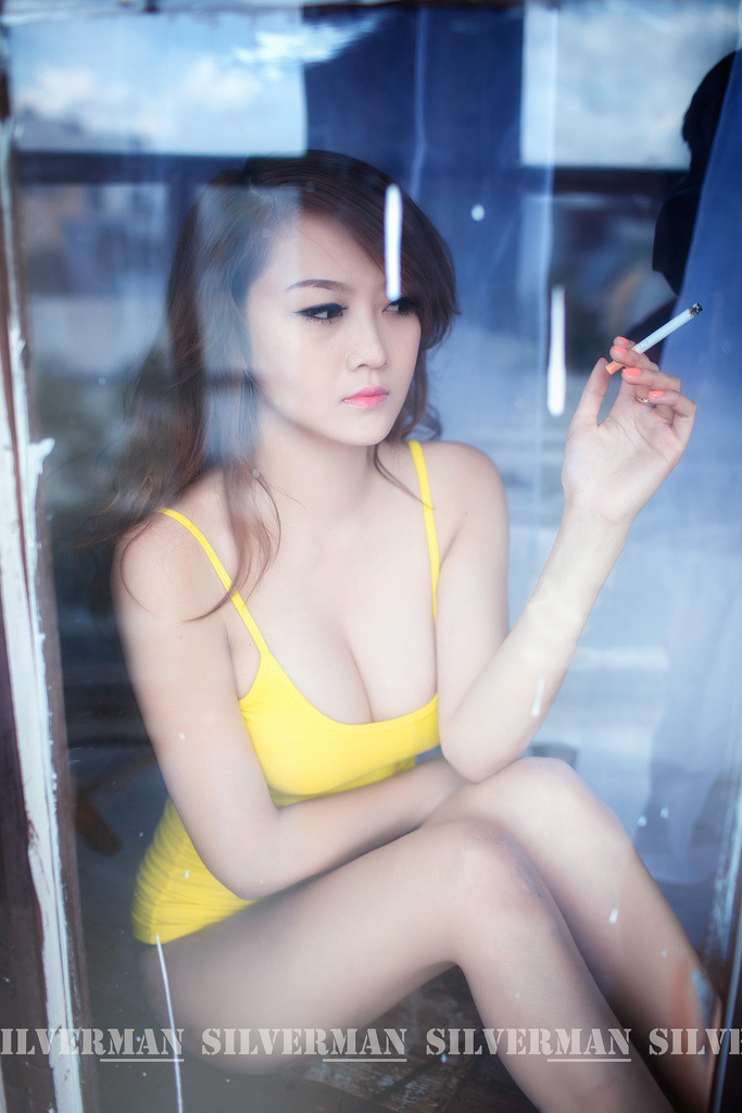 扒開老師裙子狂揉難看
