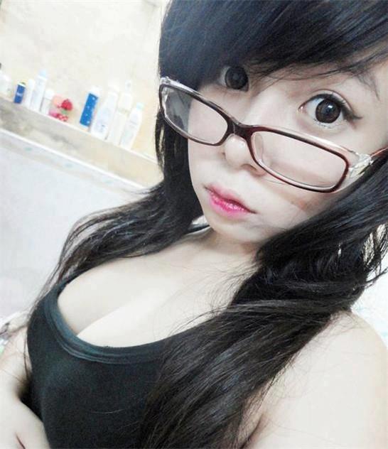 夫妻兩人看b站傷感電視劇