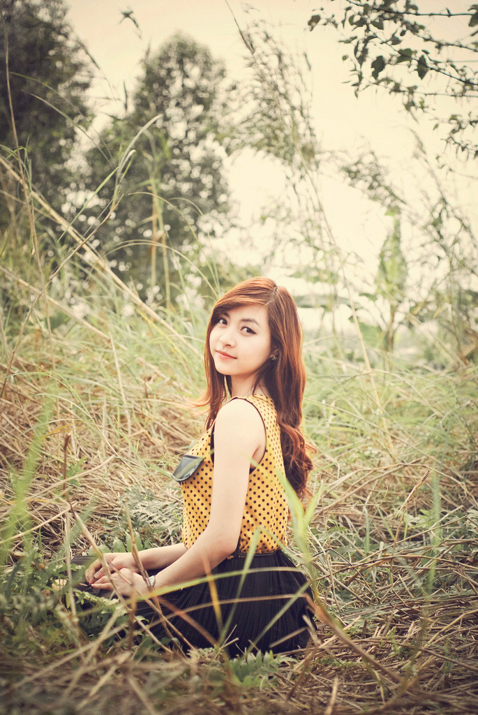 變態(tài)男狂揉大胸美女