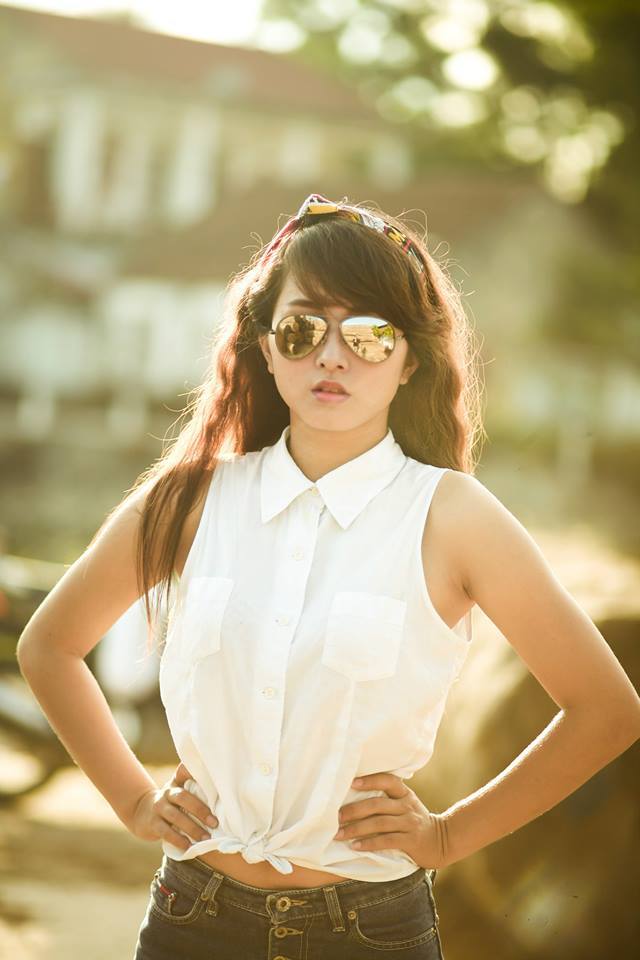 韓國(guó)和女鄰居做爰2三級(jí)