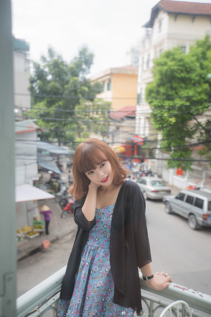美麗姑娘在線觀看完整版中文免費(fèi)